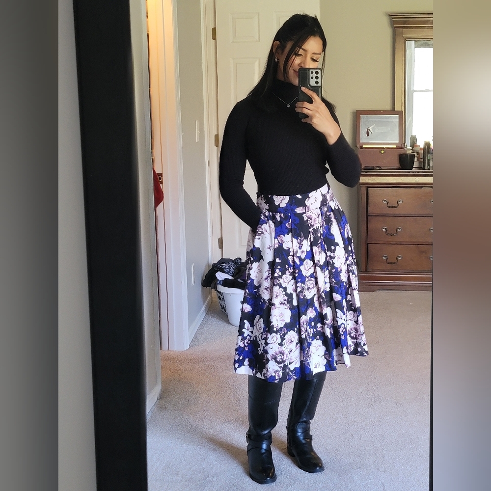 Covington Blue Floral Skirt Size 6 Women